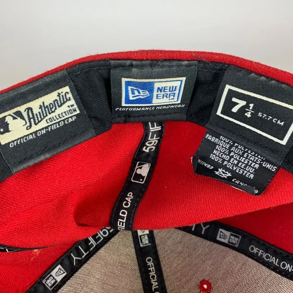 Philadelphia Phillies MLB Red New Era 59Fifty Fitted Hat 7 1/4 No Side NE Logo